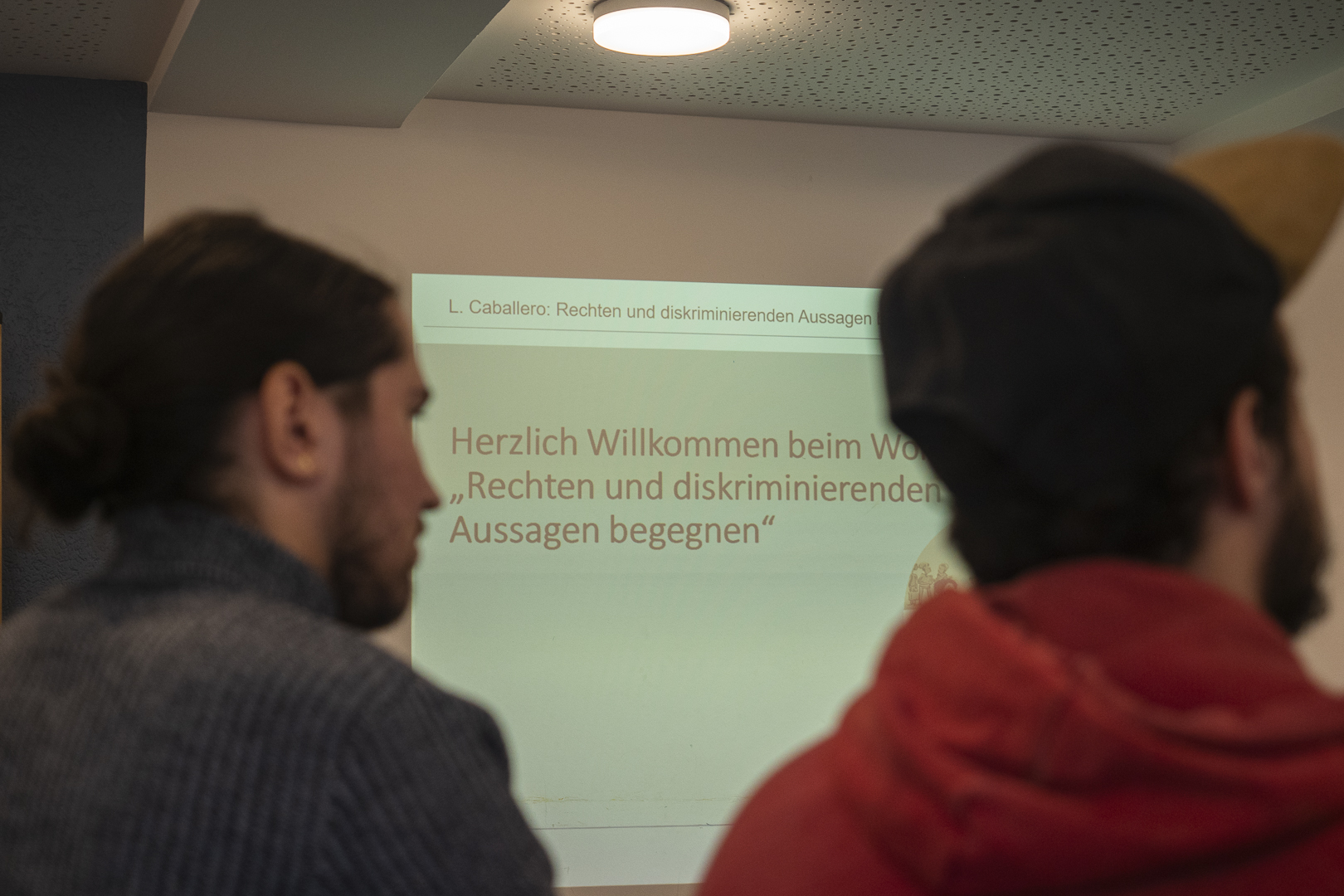 Blick auf die Begrüßungsfolie